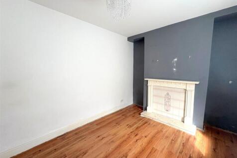 Lounge 1b.jpg
