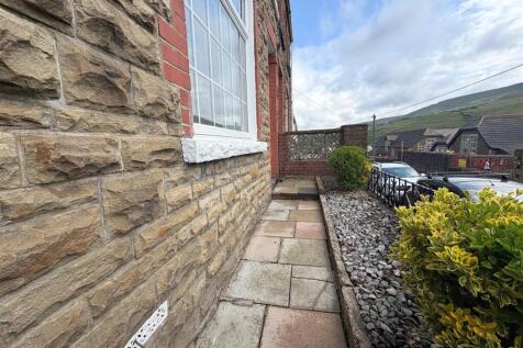 Front Forecourt