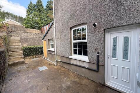 Rear Garden a.jpg