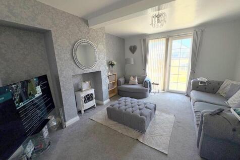 Lounge / Dining Room