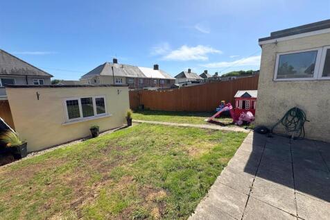 Rear Garden f.jpg