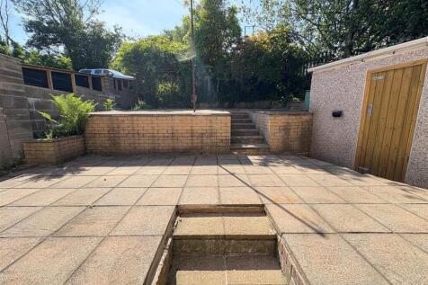 Rear Garden a.jpg