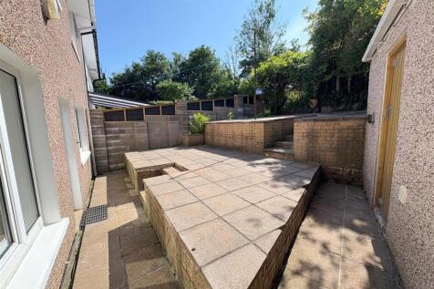 Rear Garden g.jpg