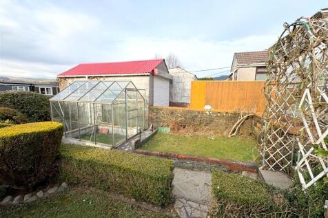 Rear Garden h.jpg