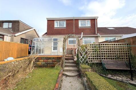Rear Garden i.jpg