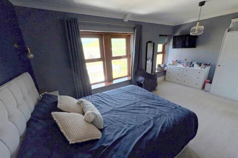 Bedroom 1d.jpg