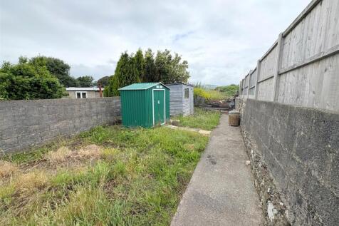 Rear Garden f.jpg