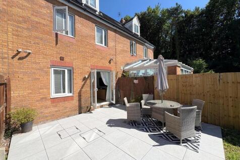 Rear Garden c.jpg