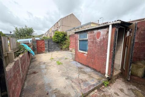 Rear Courtyard