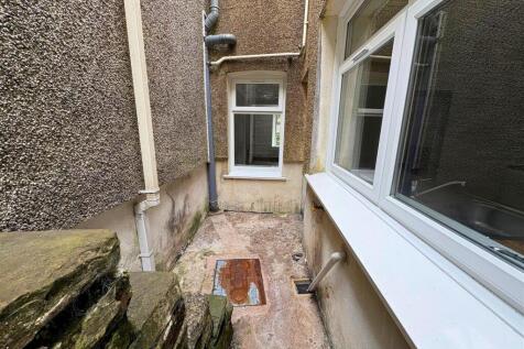 Rear Garden b (edit).jpg