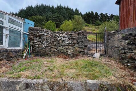 Rear Garden e (edit).jpg