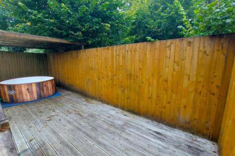 Decking.jpg