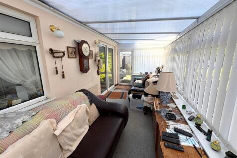Conservatory b.jpg