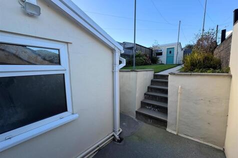 Rear Garden a (edit).jpg