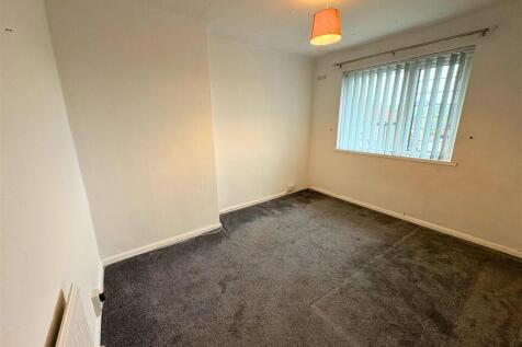 Bedroom 2a (edit).jpg