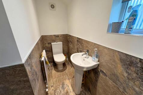 Cloakroom a (edit).jpg