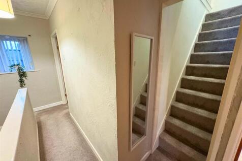 Landing b (edit).jpg