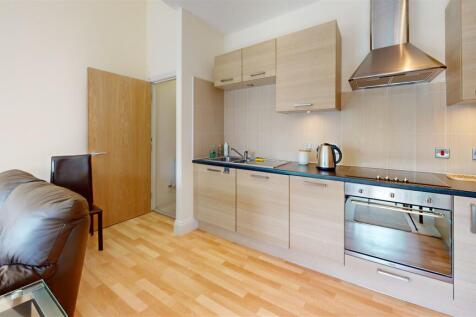 28-Buckden-Court-Kitchen.jpg
