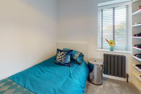Ilkley-Hall-Mews-Bedroom (2).jpg