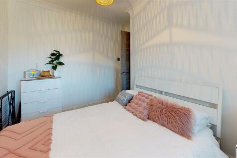 Ilkley-Hall-Mews-Bedroom.jpg