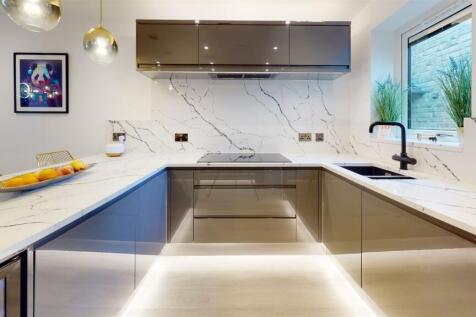 Ilkley-Hall-Mews-Kitchen (2).jpg