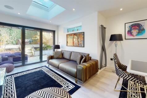 Ilkley-Hall-Mews-Living-Room (1).jpg