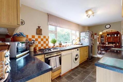 75-St-Richards-Road-09242024_161820.jpg