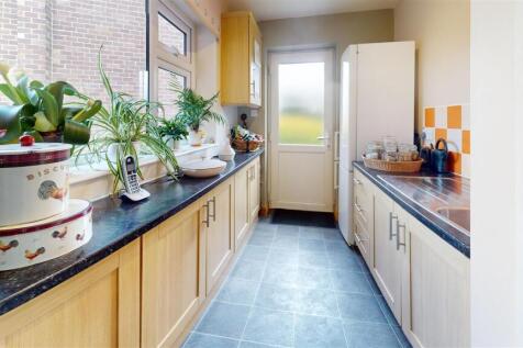 75-St-Richards-Road-Kitchen.jpg