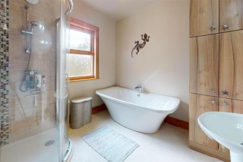 Cranford-Billams-Hill-Bathroom.jpg