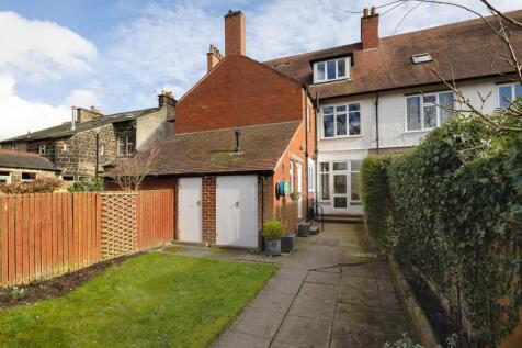 Rear to house.jpg