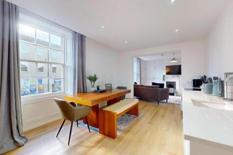 Flat-2-38-Boroughgate-KITCHENDINER 1.jpg