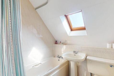 2-Arthington-Lawns-04032025_221356.jpg