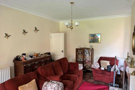 Living Room.jpg