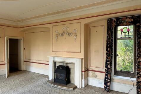 Living Room 3.jpg