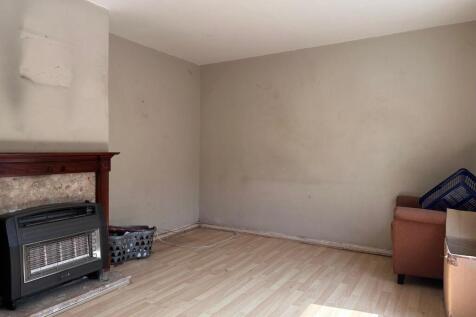 Living Room.jpg