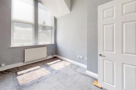 6-Oxford-Street-Bedroom 2.jpg
