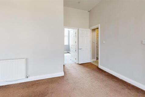 6-Oxford-Street-Bedroom 3.jpg