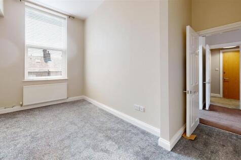 6-Oxford-Street-Bedroom.jpg