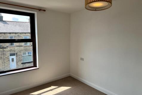 bedroom 3.jpg