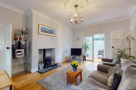Redlands-Cottage-Billams-Hill-06272025_145640.jpg