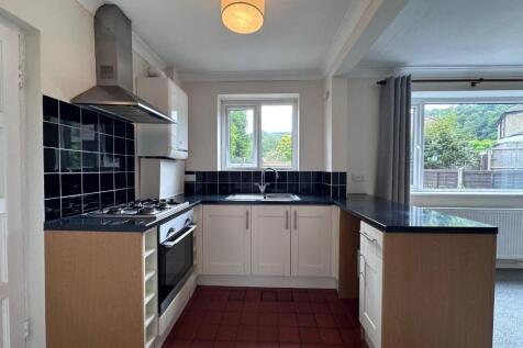 Kitchen 1.jpg