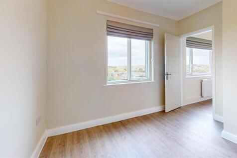 Harrogate-Road-Alwoodley-Bedroom 1.jpg