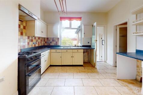2-Grange-Estate-Kitchen.jpg