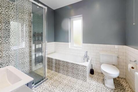 Turner-Lane-Bathroom.jpg