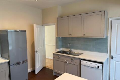 Kitchen 1.jpg