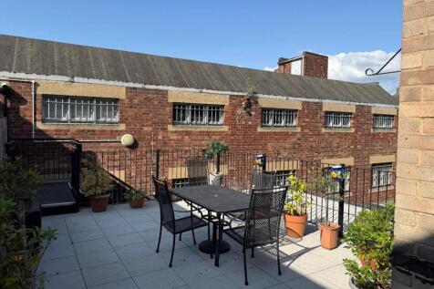 Rear Patio.jpg