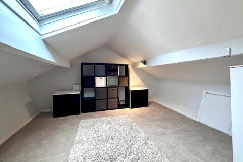 Top bedroom.jpg