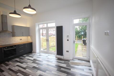 Kitchen 4.jpg