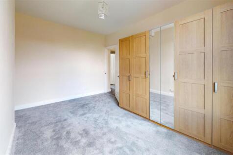 2-Nelson-Road-Bedroom.jpg