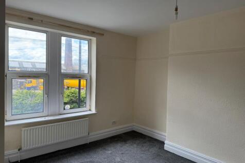 Living Room.jpg